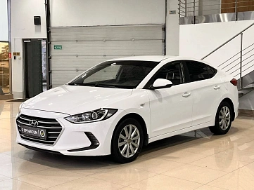 Hyundai Elantra, 2018г, передний привод, механика