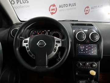 Nissan , 2012г., передний привод, механика