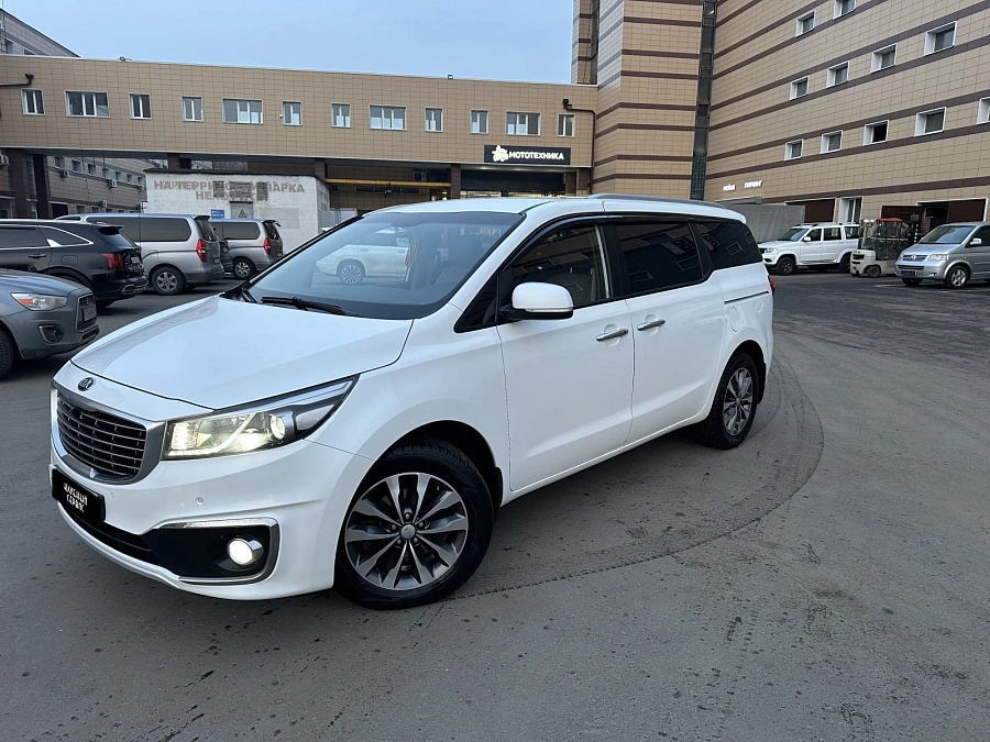 Kia Carnival, 2017г., передний привод, автомат