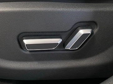Geely Atlas, 2020г, передний привод, автомат