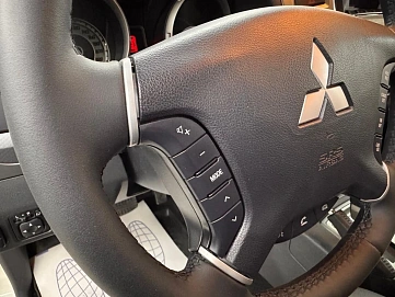 Mitsubishi Pajero, 2021г, полный привод, автомат