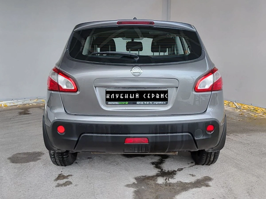 Nissan Qashqai, 2013г., передний привод, вариатор
