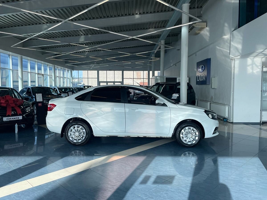 Lada (ВАЗ) Vesta, 2018г., передний привод, механика