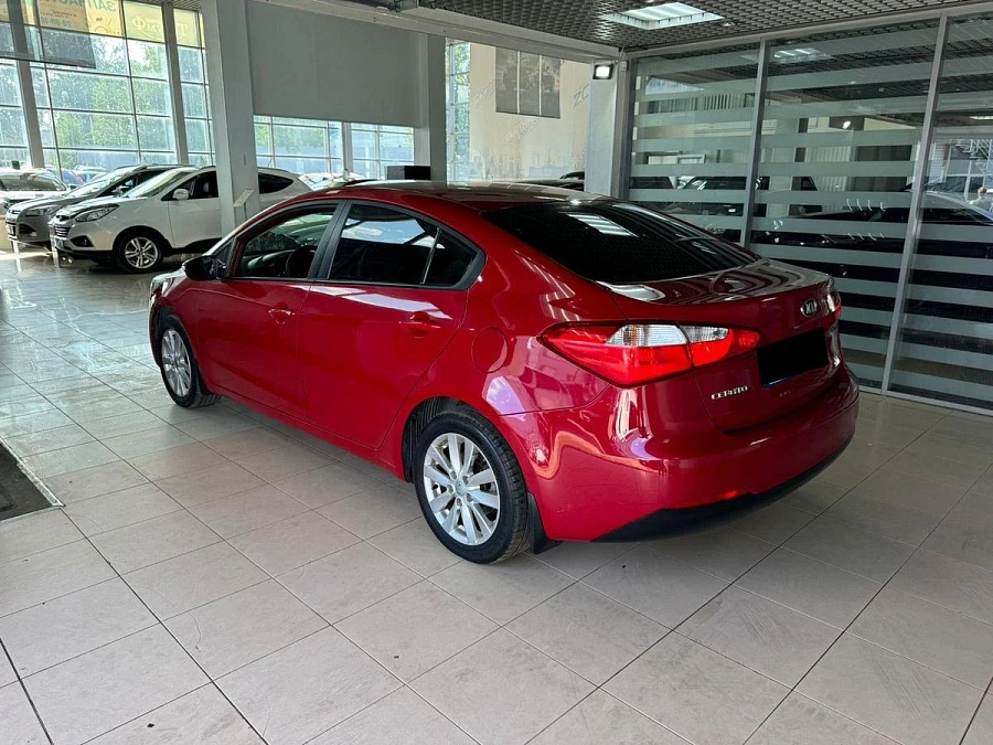 Kia Cerato, 2013г., передний привод, механика