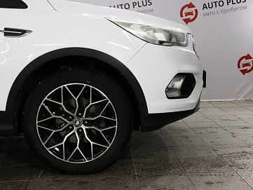 Ford Kuga, 2018г, передний привод, автомат