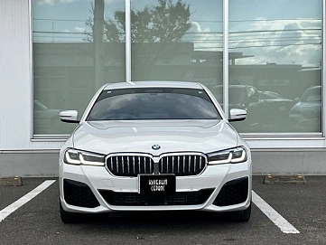 BMW 5 серии, 2022г, полный привод, автомат