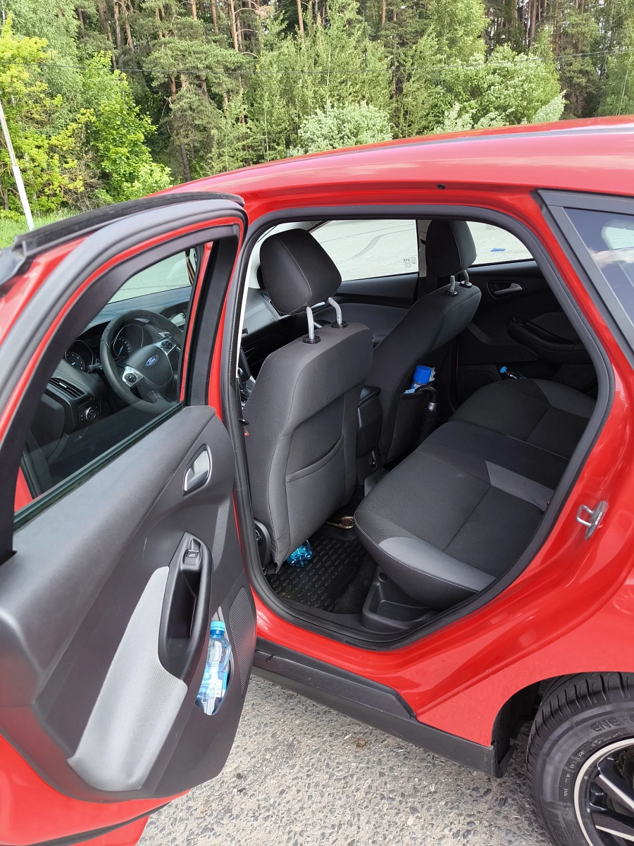 Ford Focus, 2012г., передний привод, робот