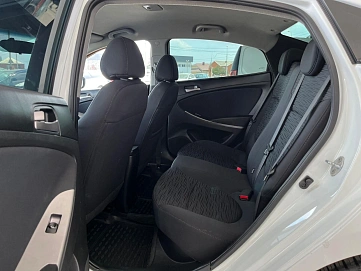 Hyundai Solaris, 2015г, передний привод, автомат