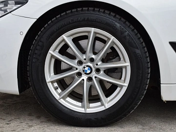 BMW 5 серии, 2018г., задний привод, автомат