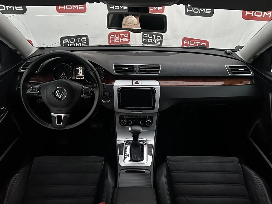 Volkswagen Passat, 2010г., передний привод, робот