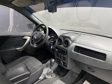 Renault Logan, 2010г, передний привод, механика