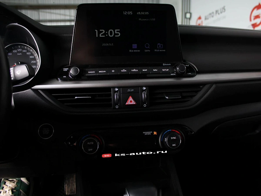 Kia K3, 2019г., передний привод, вариатор