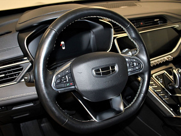 Geely Atlas Pro, 2022г, передний привод, автомат