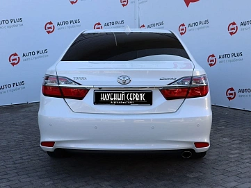 Toyota Camry, 2015г, передний привод, автомат