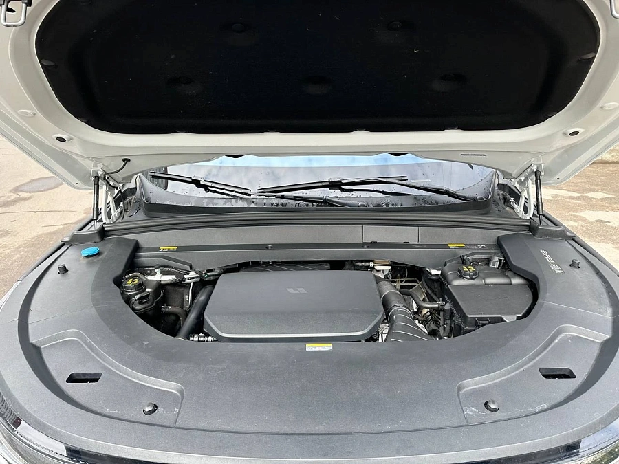 LiXiang L7, 2023г., полный привод, автомат