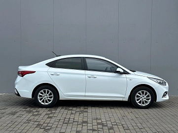 Hyundai Solaris, 2019г., передний привод, автомат