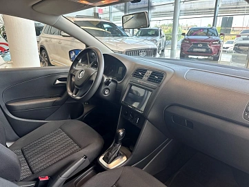 Volkswagen Polo, 2020г, передний привод, автомат