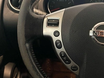 Nissan Qashqai, 2010г, передний привод, автомат