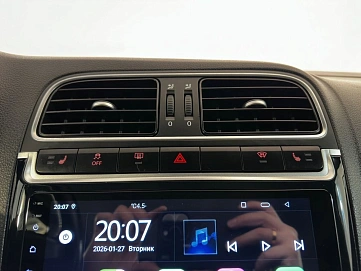 Volkswagen Polo, 2013г, передний привод, механика