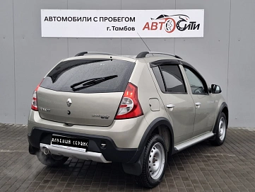 Renault , 2012г., передний привод, механика