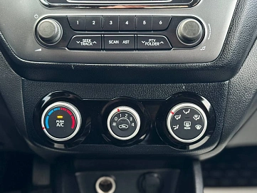 Kia Rio, 2015г, передний привод, механика