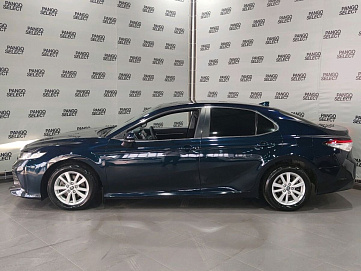 Toyota , 2019г., передний привод, автомат