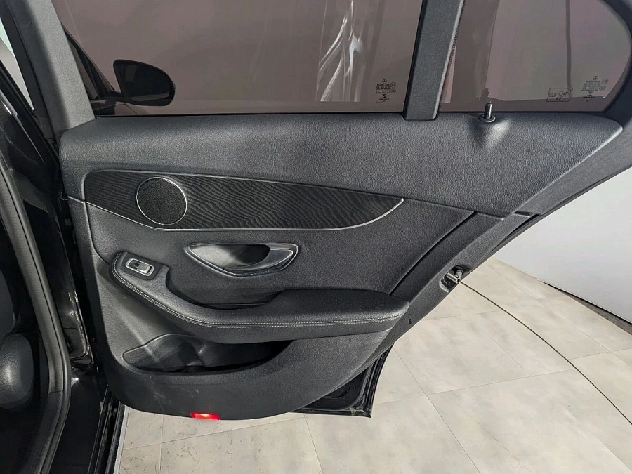 Mercedes-Benz C-Класс, 2016г., полный привод, автомат