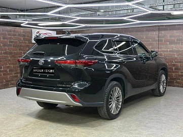 Toyota Highlander, 2025г, полный привод, автомат