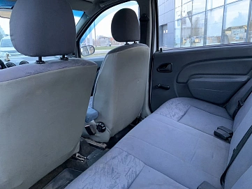 Renault Logan, 2006г, передний привод, механика