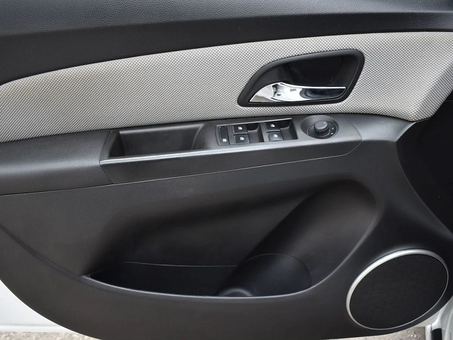 Chevrolet Cruze, 2012г., передний привод, механика