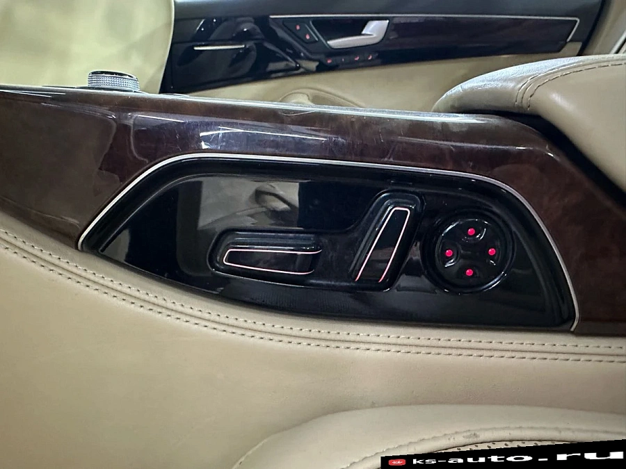 Audi A8, 2011г., полный привод, автомат