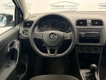 Volkswagen Polo, 2020г., передний привод, механика