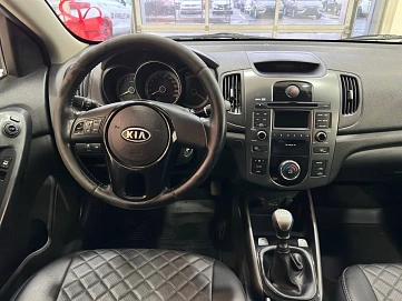 Kia Cerato, 2013г, передний привод, механика