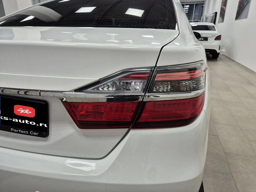 Toyota Camry, 2017г., передний привод, автомат