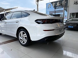 Volkswagen Lamando, 2023г, передний привод, робот