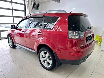 Mitsubishi Outlander, 2008г, полный привод, вариатор