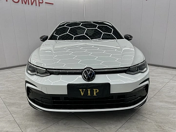 Volkswagen Golf, 2023г, передний привод, робот