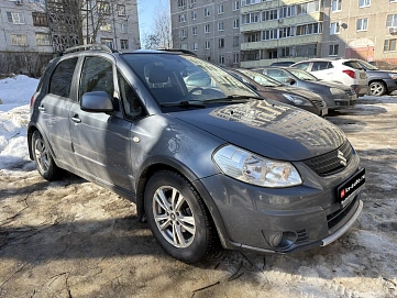 Suzuki SX4, 2008г., передний привод, механика