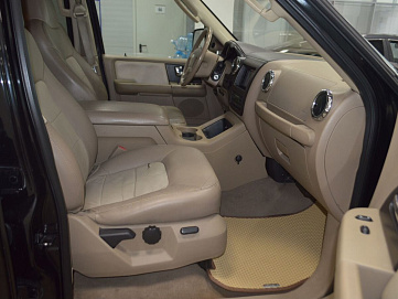 Ford Expedition, 2005г, полный привод, автомат