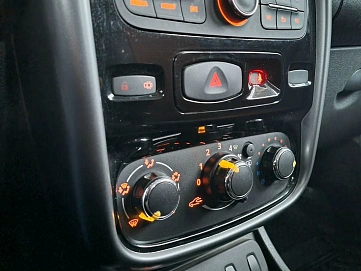 Renault Duster, 2012г, полный привод, механика