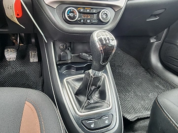 Lada (ВАЗ) Vesta, 2017г, передний привод, механика