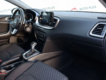 Kia Ceed, 2020г, передний привод, автомат