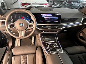 BMW X5, 2024г, полный привод, автомат
