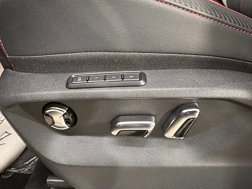 Volkswagen Teramont, 2025г, полный привод, робот