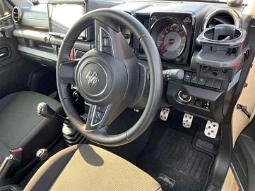 Suzuki Jimny, 2021г, полный привод, механика