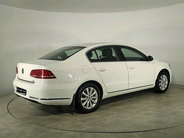 Volkswagen Passat, 2012г, передний привод, робот