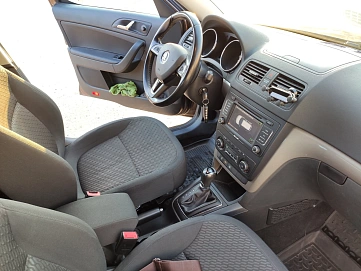 Skoda Yeti, 2014г, полный привод, робот