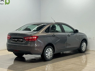 Lada (ВАЗ) Vesta, 2018г, передний привод, механика
