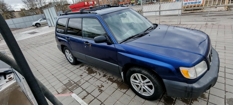 Subaru Forester, 2000г., полный привод, механика