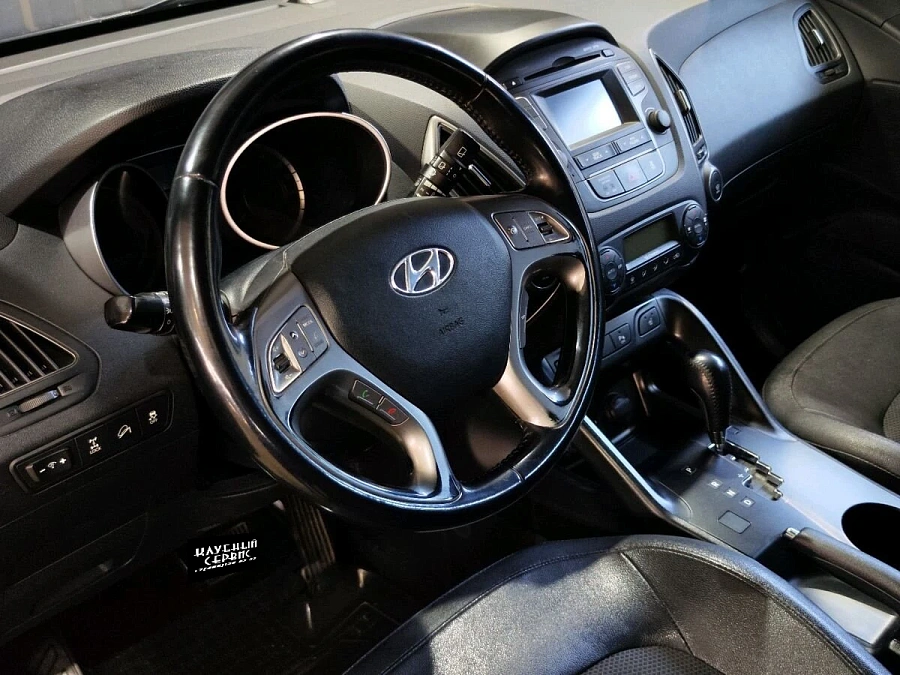 Hyundai ix35, 2013г., передний привод, автомат